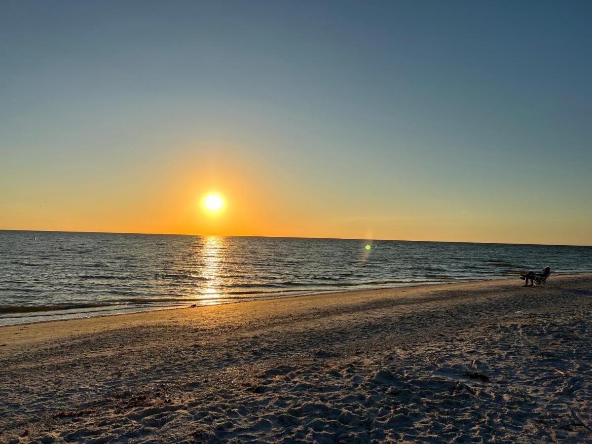 Pag Beachhouse Rentals Сейнт Пийт Бийч Екстериор снимка