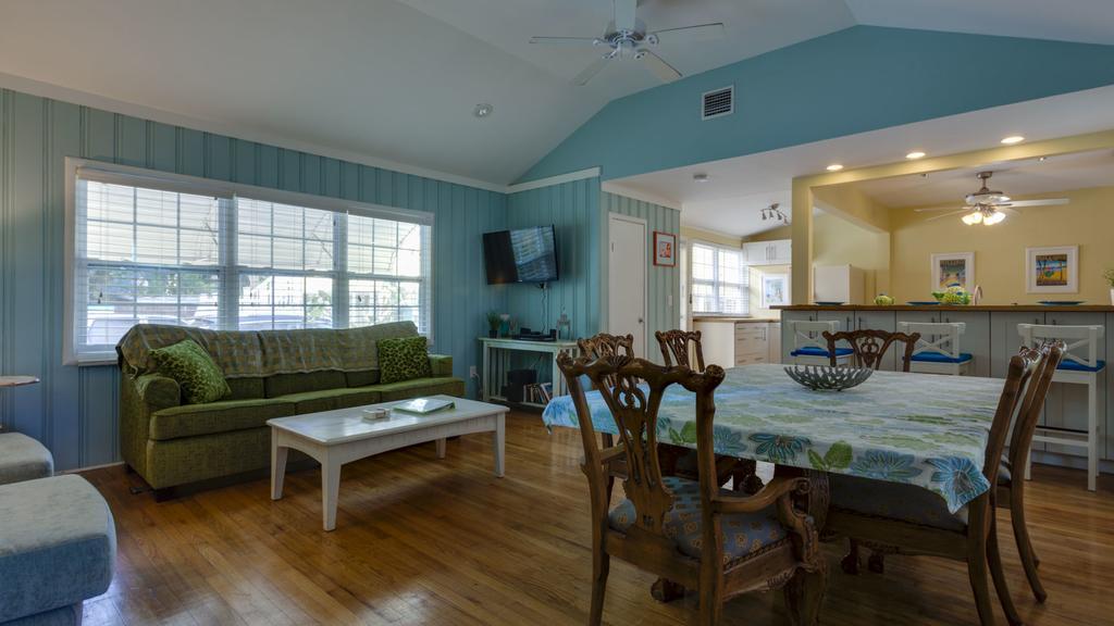 Pag Beachhouse Rentals Сейнт Пийт Бийч Екстериор снимка