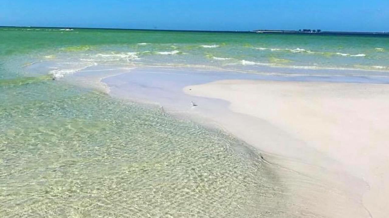 Pag Beachhouse Rentals Сейнт Пийт Бийч Екстериор снимка